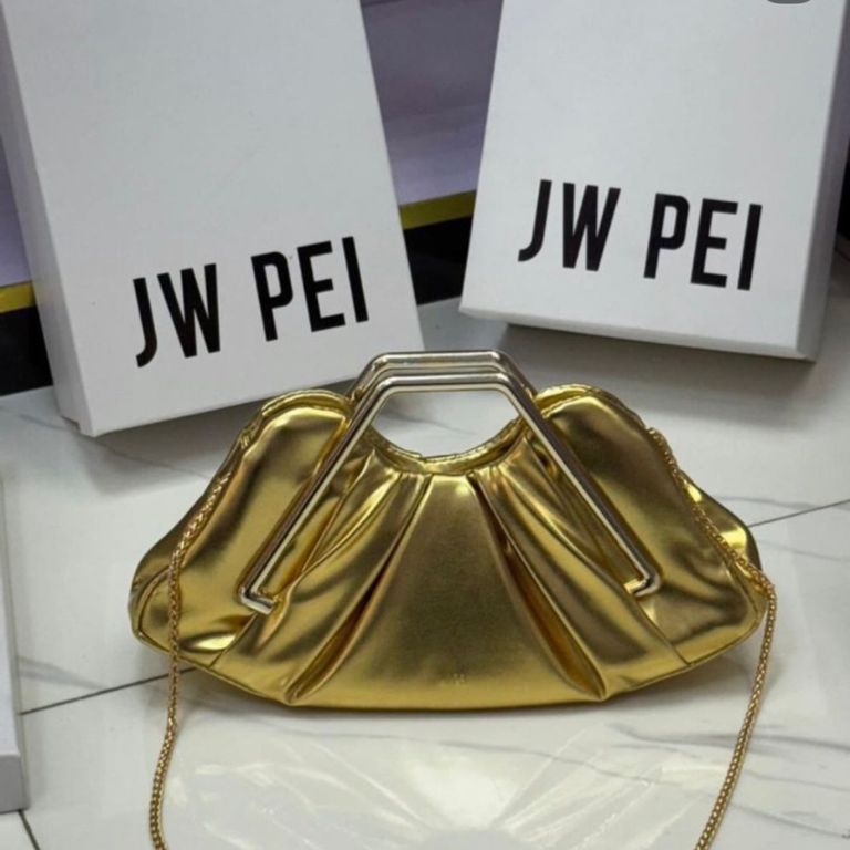 sac à main pour femme de couleur argent