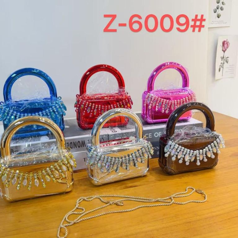 image montrant des sacs à main pour femme